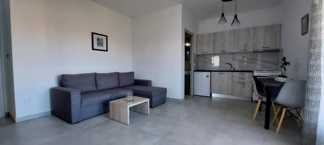 Milias Apartment'S อิเอริสโซส ห้อง รูปภาพ