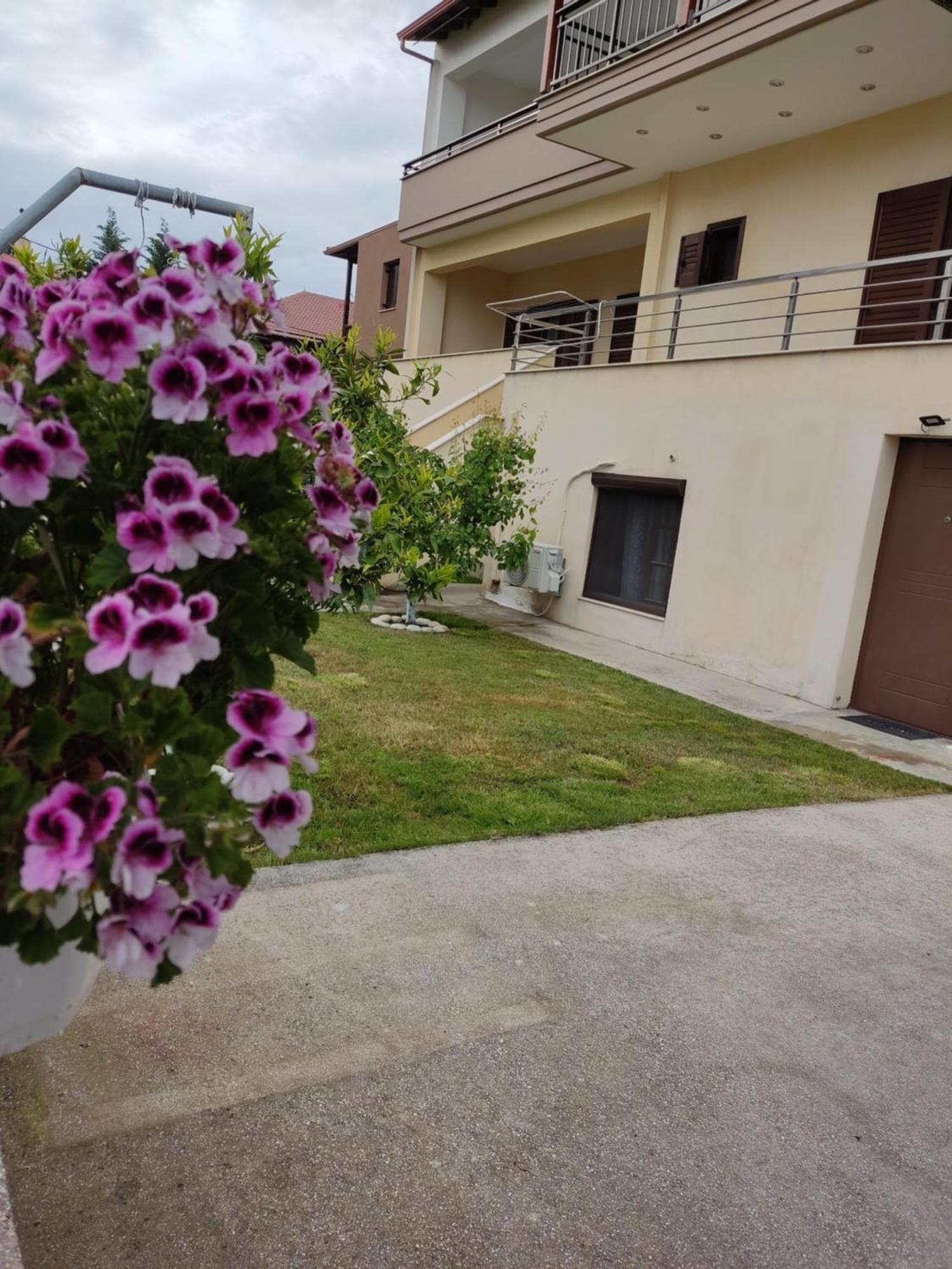 Milias Apartment'S อิเอริสโซส ภายนอก รูปภาพ